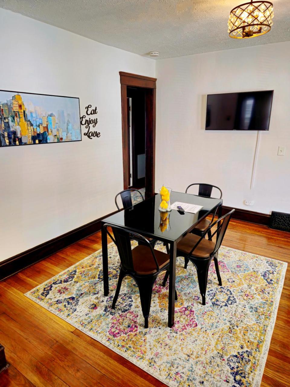 Lovely! Near Cleve Clinic/Uh/Cwru/Dwntwn W/Porch Villa Cleveland Exterior foto