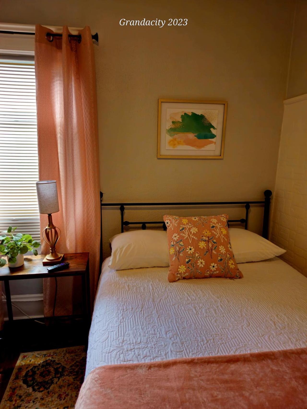 Lovely! Near Cleve Clinic/Uh/Cwru/Dwntwn W/Porch Villa Cleveland Exterior foto